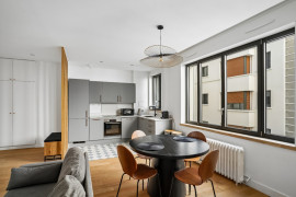 
                                                                                        Vente
                                                                                         Studio de Standing- Quartier Champs-Elysées - 8ème