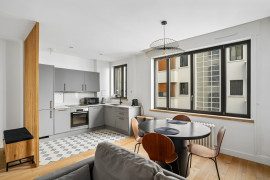 
                                                                                        Vente
                                                                                         Studio de Standing- Quartier Champs-Elysées - 8ème