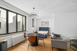 
                                                                                        Vente
                                                                                         Studio de Standing- Quartier Champs-Elysées - 8ème