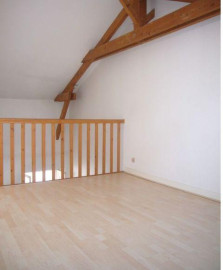 
                                                                                        Location
                                                                                         Studio duplex 24m2 quartier St Mihiel Nantes