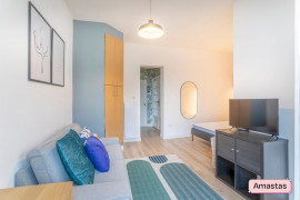 Location
Studio entièrement meublé et rénové 31 m2, proche du Vieux-port