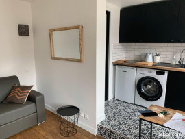 
                                                                                        Location
                                                                                         Studio entièrement meublé rue du Croissant, Paris
