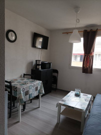 Location
studio F1+ tout équipé , fonctionnel et lumineux