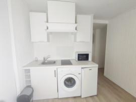 Location
Studio fonctionnel et bien équipé