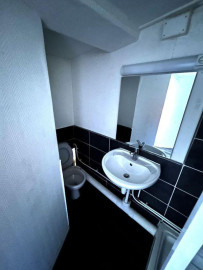 
                                                                                        Location
                                                                                         Studio hyper centre 18m²