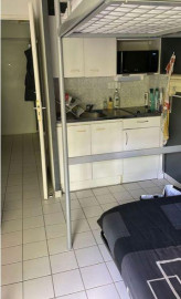 
                                                                                        Location
                                                                                         Studio Laënnec Lyon 8e