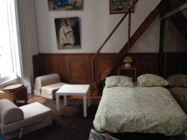 
                                                                                        Location
                                                                                         Studio localisation au coeur de Saint Germain