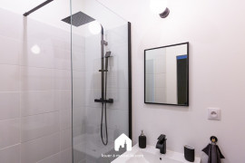 Location
                                                                                STUDIO LONGCHAMP - LAM