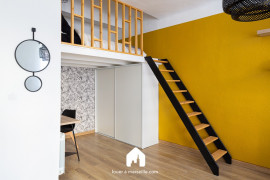 Location
                                                                                STUDIO LONGCHAMP - LAM