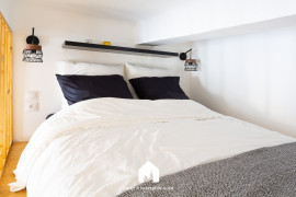 Location
                                                                                STUDIO LONGCHAMP - LAM