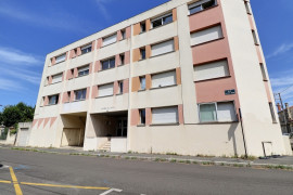 
                                                                                        Vente
                                                                                         Studio loué meublé - Proche des écoles