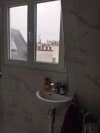 
                                                                                        Colocation
                                                                                         Studio lumineux avec vue sur les toits de Paris