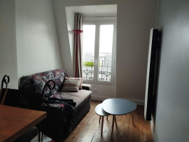
                                                                                        Colocation
                                                                                         Studio lumineux avec vue sur les toits de Paris