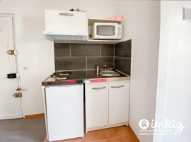 
                                                                                        Vente
                                                                                         Studio lumineux dans un quartier agréable