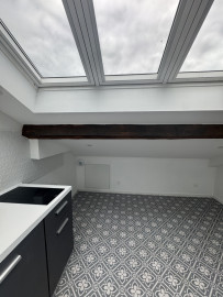 
                                                                                        Location
                                                                                         Studio lumineux de 20 m² – Saint-Fons