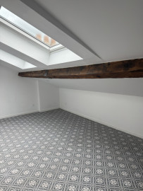 
                                                                                        Location
                                                                                         Studio lumineux de 20 m² – Saint-Fons
