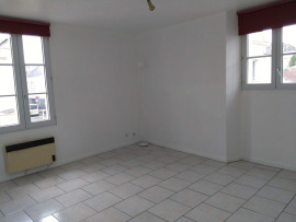 
                                                                                        Location
                                                                                         Studio lumineux en plein centre-ville Montereau