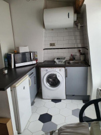 
                                                                                        Location
                                                                                         Studio Lyon 6