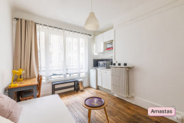 
                                                                                        Location
                                                                                         Studio Meublé - 15m2