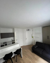
                                                                                        Location
                                                                                         Studio meublé 16m² en hyper centre ville