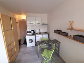 
                                                                                        Location
                                                                                         Studio meublé - 16m², Marseille 6ème