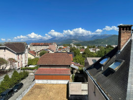 
                                                                                        Location
                                                                                         Studio meublé 17.8m² à Grenoble - Repeint en août 2026