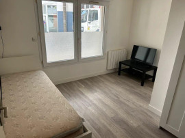 
                                                                                        Location
                                                                                         Studio meublé 19m² tout compris Centre de Nantes