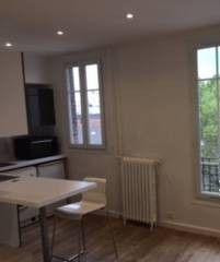 
                                                                                        Location
                                                                                         Studio meublé 21.50 m²