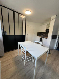 
                                                                                        Location
                                                                                         Studio meublé 21m² Boulevard Michelet