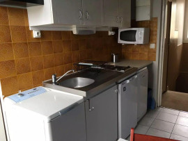 
                                                                                        Colocation
                                                                                         Studio meublé 21M2