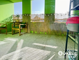 
                                                                                        Vente
                                                                                         studio meublé 23 m², terrasse de 9 m² et box