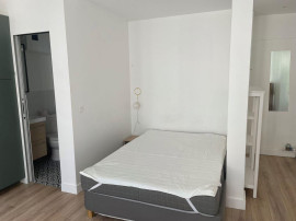 
                                                                                        Location
                                                                                         Studio meublé 25m² Levallois Métro Louise Michel