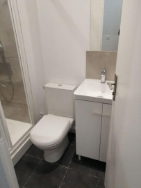 
                                                                                        Location
                                                                                         Studio meublé 28M2 rénové Paris 15