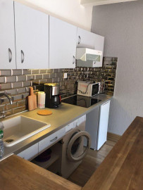
                                                                                        Location
                                                                                         Studio meublé 33m2