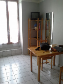 Location
studio meublé