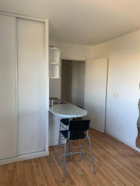 
                                                                                        Location
                                                                                         Studio meublé