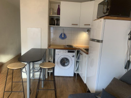 
                                                                                        Location
                                                                                         Studio meublé à louer