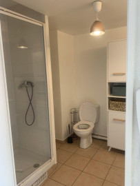 
                                                                                        Location
                                                                                         Studio meublé à louer