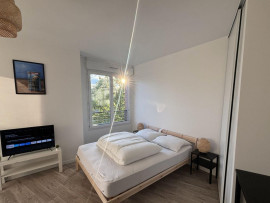 
                                                                                        Location
                                                                                         Studio meublé à louer