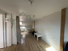 Location
Studio meublé à proximité des Champs-Élysées idéal étudiant et jeune actif