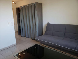 
                                                                                        Location
                                                                                         Studio meublé au calme avec place de parking