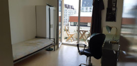 
                                                                                        Location
                                                                                         Studio meublé avec balcon proche Place de Bretagne