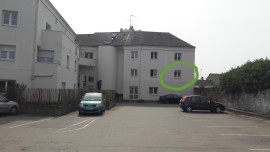 
                                                                                        Location
                                                                                         Studio meublé avec place de parking au sous-sol