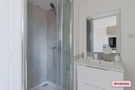 
                                                                                        Location
                                                                                         Studio meublé avec soin - Roubaix 1591204