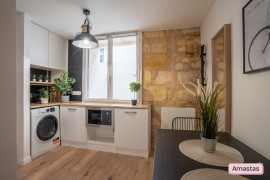 
                                                                                        Location
                                                                                         Studio meublé avec terrasse et jardin - Quartier Capucins