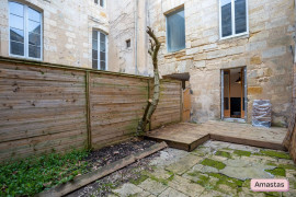 
                                                                                        Location
                                                                                         Studio meublé avec terrasse et jardin - Quartier Capucins