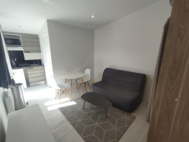
                                                                                        Location
                                                                                         Studio meublé avec terrasse, Saint-Leu