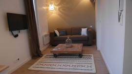 Location
STUDIO MEUBLE - BAILLE - TERRASSE D'AZUR