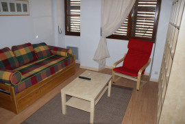 
                                                                                        Location
                                                                                         Studio meublé centre ville