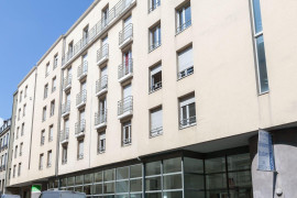 
                                                                                        Location
                                                                                         Studio meublé dans résidence sécurisée